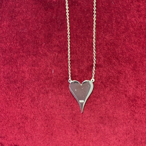 Heart shaped necklace with 3 length options - Picture 4 of 4